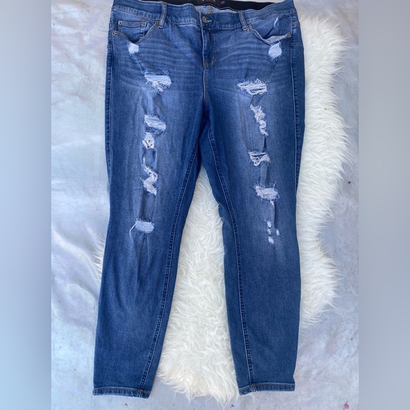 Torrid Dark Denim Distress Jeans - Picture 1 of 5